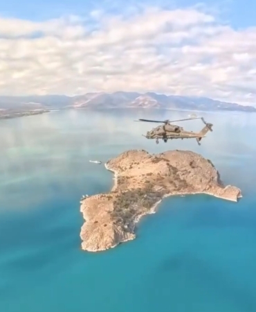 jandarma-genel-komutanligindan-van-golunde-etkileyici-helikopter-paylasimi-6SfmLStL.jpg