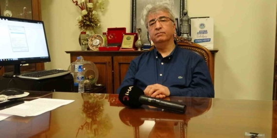 Kalp Krizi Belirtileri ve Erken Müdahale Öneminin Vurgulanması Kalp Krizi Belirtileri ve Erken Müdahale Öneminin Vurgulanması