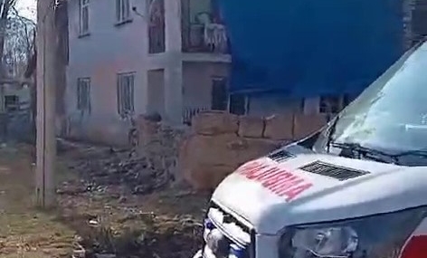 Karakoçan'da Bacada Çıkan Yangına Müdahale Eden İtfaiye Eri Çatıdan Düştü Karakoçan’da Bacada Çıkan Yangına Müdahale Eden İtfaiye Eri Çatıdan Düştü