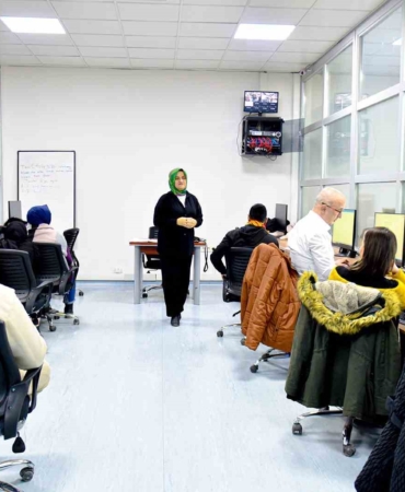 malatya-buyuksehir-belediyesinden-engellilere-yonelik-bilgisayarli-muhasebe-kursu-ZKDb5PIW.jpg