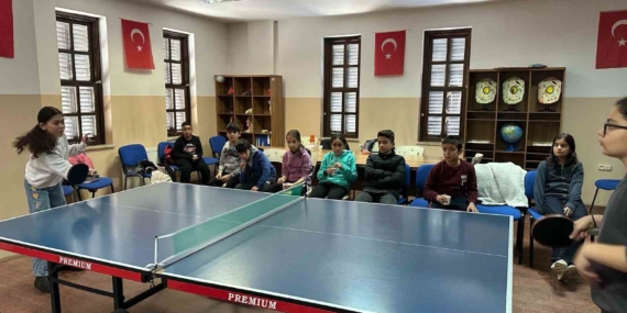 Malatya Büyükşehir Belediyesi'nden Gençlere Spor Desteği Malatya Büyükşehir Belediyesi’nden Gençlere Spor Desteği