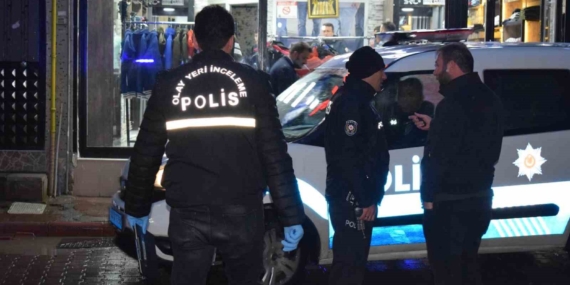 Malatya'da Bıçaklı Kavga: 3 Yaralı Malatya’da Bıçaklı Kavga: 3 Yaralı