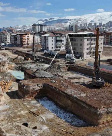 malatyada-deprem-sonrasi-insaat-calismalari-basladi-2jnaczlW.jpg