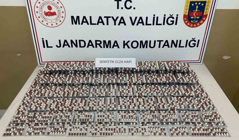 malatyada-jandarma-operasyonlari-uyusturucu-ve-kacak-tutun-ele-gecirildi-uFy88rwt.jpg