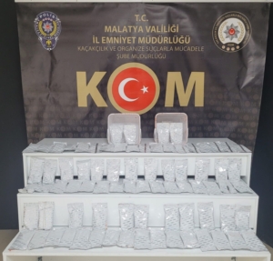 malatyada-kacak-tutun-operasyonu-bin-paket-gumruk-kacagi-sigara-ele-gecirildi-uvsMvxzS.jpg