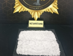 malatyada-uyusturucu-operasyonu-8-zanli-gozaltina-alindi-DKHpsU5p.jpg