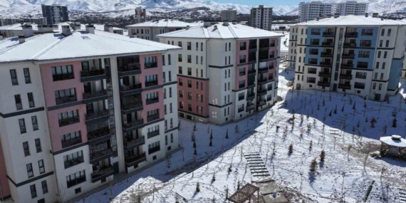 Malatya'nın Yeşilyurt İlçesinde Deprem Sonrası Konut İnşaatları Malatya’nın Yeşilyurt İlçesinde Deprem Sonrası Konut İnşaatları