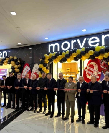mardian-mallda-morvenin-yeni-magaza-acilisi-eLz4GYXG.jpg