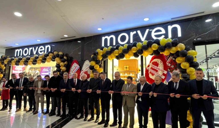 mardian-mallda-morvenin-yeni-magaza-acilisi-eLz4GYXG.jpg