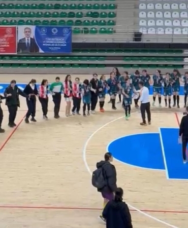 mardinde-genc-kizlar-futsal-il-birinciligi-finali-2JExACcj.jpg