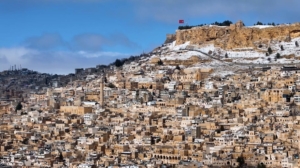 mardinin-kis-manzarasi-tarihi-guzellikler-karla-butunlesiyor-xa5hXtCE.jpg