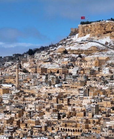 mardinin-kis-manzarasi-tarihi-guzellikler-karla-butunlesiyor-xa5hXtCE.jpg