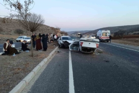 Mardin'in Mazıdağı İlçesinde Trafik Kazası: 10 Yaralı mardinin-mazidagi-ilcesinde-trafik-kazasi-10-yarali-WheMnhJF.jpg