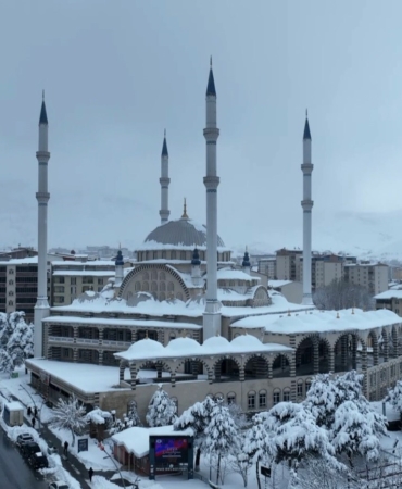 musun-kis-manzaralari-doga-ve-tarihin-buyuleyici-bulusmasi-UXQO83dn.jpg