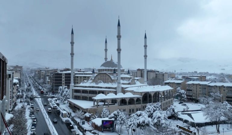 musun-kis-manzaralari-doga-ve-tarihin-buyuleyici-bulusmasi-UXQO83dn.jpg