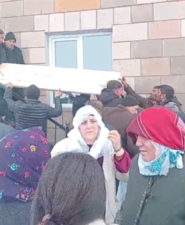 Muş'un Malazgirt İlçesinde Kadın Cinayeti: Aynur İsi'nin Trajik Ölümü musun-malazgirt-ilcesinde-kadin-cinayeti-aynur-isinin-trajik-olumu-XcrXQG7c.jpg