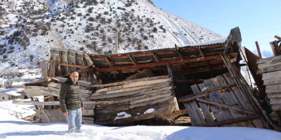 Oltu'da Yoğun Kar Yağışı Sonrası Çatı Çökmeleri Oltu’da Yoğun Kar Yağışı Sonrası Çatı Çökmeleri