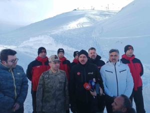 palandoken-daginda-cig-olayi-vali-ciftciden-uyarilar-1QT2SiQh.jpg