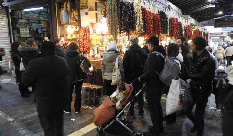 ramazan-ayi-icin-alisveris-hareketliligi-gaziantepte-basladi-tiYOa5c1.jpg