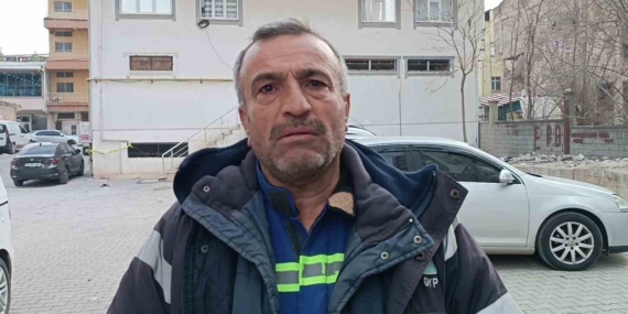 Siirt Kurtalan'da 10 Katlı Apartmanda Yangın: Mahsur Kalanlar Kurtarıldı Siirt Kurtalan’da 10 Katlı Apartmanda Yangın: Mahsur Kalanlar Kurtarıldı