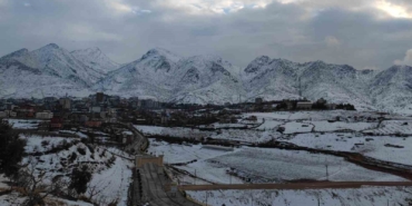 siirtte-kar-yagisi-ile-olusan-kartpostallik-manzaralar-SAHiKVpY.jpg