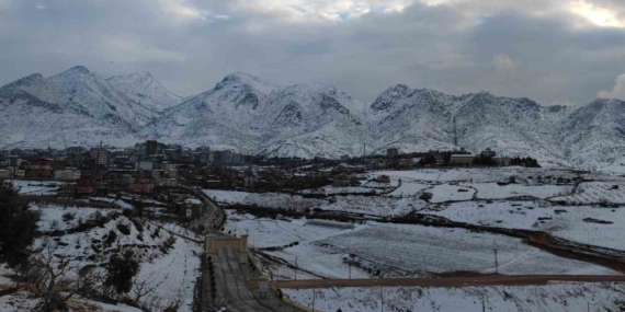 Siirt’te Kar Yağışı ile Oluşan Kartpostallık Manzaralar Siirt’te Kar Yağışı ile Oluşan Kartpostallık Manzaralar
