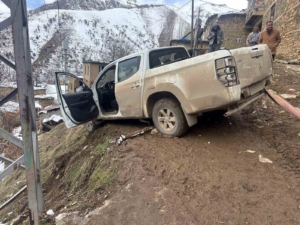 siirtte-sarampole-yuvarlanan-arac-kurtarildi-e1EqWR12.jpg