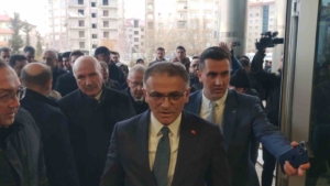 van-buyuksehir-belediyesine-kayyum-atamasi-yapildi-m4irP1Kt.jpg