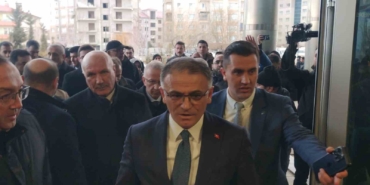 van-buyuksehir-belediyesine-kayyum-atamasi-yapildi-m4irP1Kt.jpg