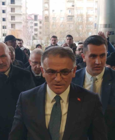 van-buyuksehir-belediyesine-kayyum-atamasi-yapildi-m4irP1Kt.jpg