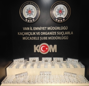 vanda-kacakcilik-operasyonlarinda-gumruk-kacagi-malzemeler-ele-gecirildi-JdgUdtIN.jpg