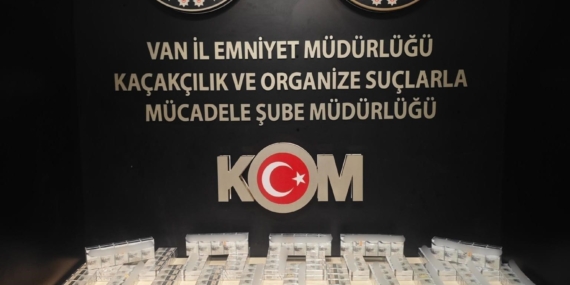 Van'da Kaçakçılık Operasyonlarında Gümrük Kaçağı Malzemeler Ele Geçirildi Van’da Kaçakçılık Operasyonlarında Gümrük Kaçağı Malzemeler Ele Geçirildi