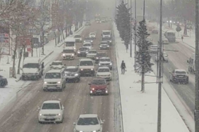 Van'da Kar Yağışı ve Sis Trafiği Olumsuz Etkiledi vanda-kar-yagisi-ve-sis-trafigi-olumsuz-etkiledi-EB4X32VQ.jpg