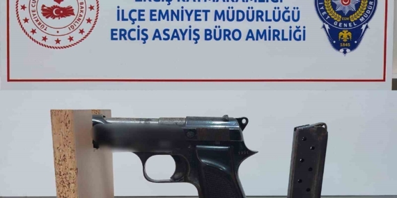 Van'da Suçla Mücadele Operasyonu: 74 Tutuklama Van’da Suçla Mücadele Operasyonu: 74 Tutuklama