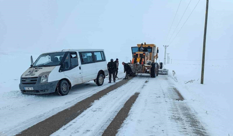 vanda-yogun-kar-yagisi-hayati-olumsuz-etkiliyor-K1X5lcc9.jpg