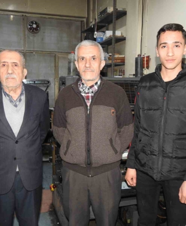 yarici-ailesinin-matbaacilik-gelenegi-uc-kusak-bir-arada-1R9k3uXL.jpg