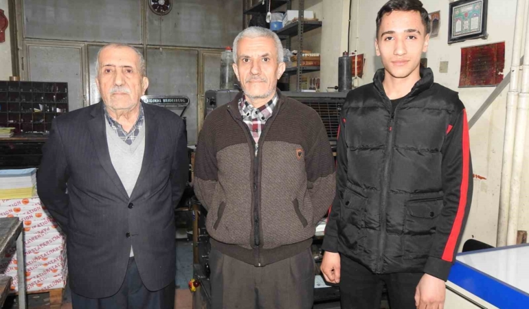 yarici-ailesinin-matbaacilik-gelenegi-uc-kusak-bir-arada-1R9k3uXL.jpg