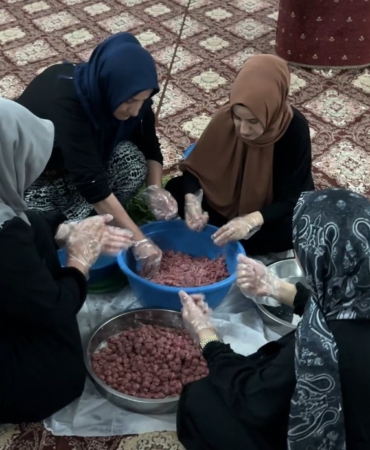 3-yildir-devam-eden-gelenek-bayram-namazi-oncesi-hazirlanan-lezzetli-dogaba-corbasi-Pe2zdJFi.jpg