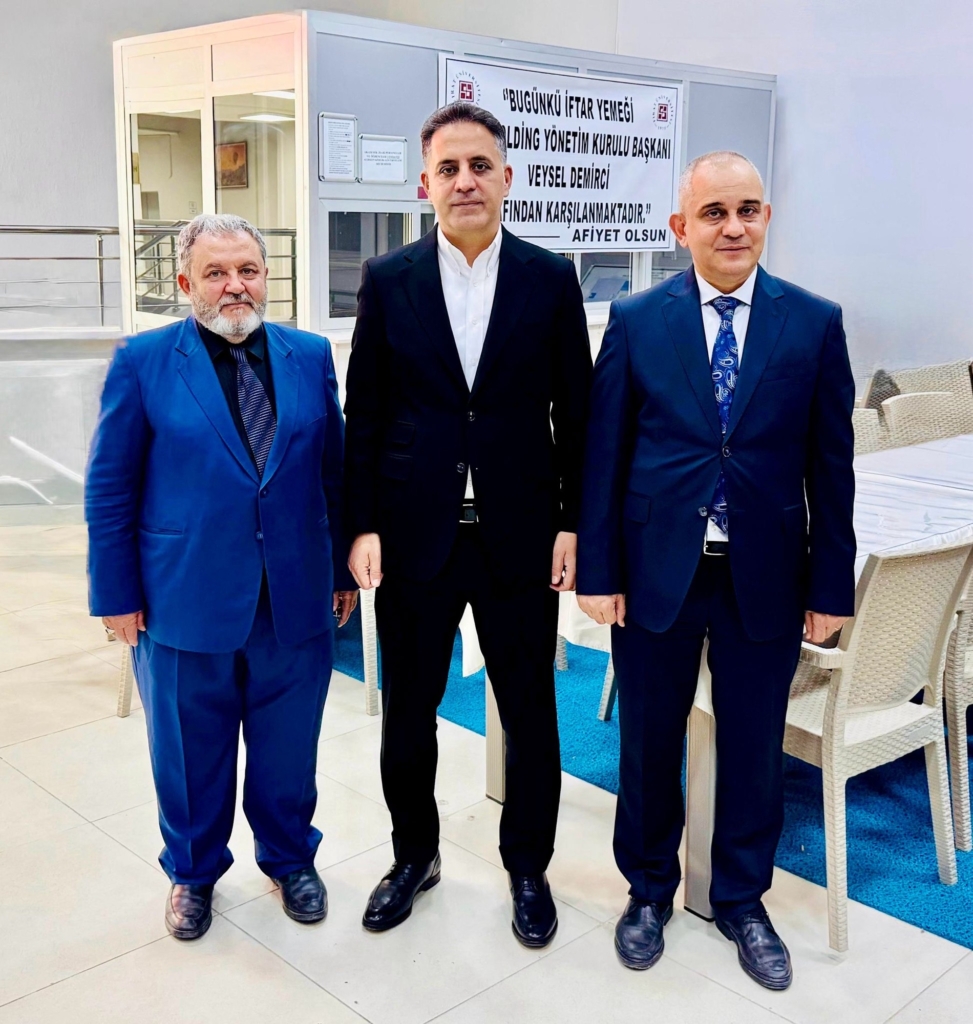 Veysel Demirci, Fırat Üniversitesi’nde 5000’den Fazla Öğrenciyle İftarda Buluştu Veysel Demirci, Fırat Üniversitesi’nde 5000’den Fazla Öğrenciyle İftarda Buluştu