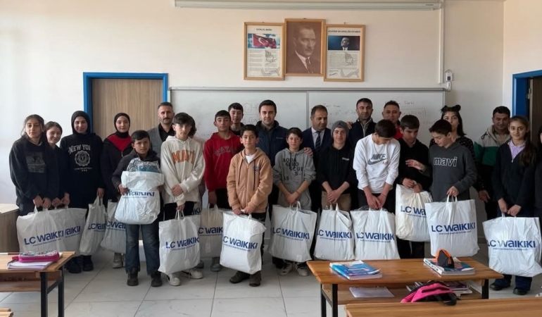 adaklida-ogrencilere-kislik-kiyafet-destegi-k1MLnzma.jpg