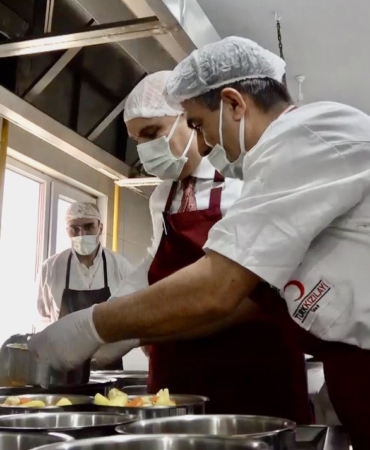 agrida-ramazan-ayinda-3200-kisiye-sicak-yemek-ikrami-GPjCABsx.jpg