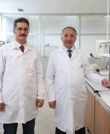 agrinin-devrim-niteligindeki-bulusu-nukleer-santraller-icin-yenilikci-paslanmaz-celik-guvenligi-CDSLXig2.jpg