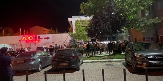 Akçadağ'da Elektrik Akımına Kapılan İşçi Hastaneye Kaldırıldı Akçadağ’da Elektrik Akımına Kapılan İşçi Hastaneye Kaldırıldı