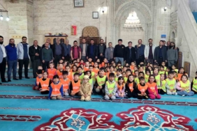asirlik-camide-yaslilar-icin-ozel-bir-etkinlik-duzenlendi-WKHP8J41.jpg