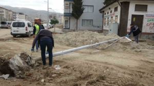 aydinlatma-diregi-altinda-kalan-isci-yaralandi-olayin-ayrintilari-sGh3wwjw.jpg