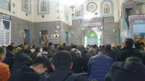 baskalede-kadir-gecesi-dualarla-dolu-bir-gece-KnWVV1k5.jpg
