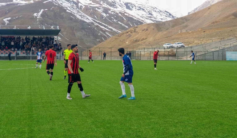 baskalespor-van-buyuksehir-belediyespor-ile-1-1-beraberlik-yasadi-yvlWbb2c.jpg