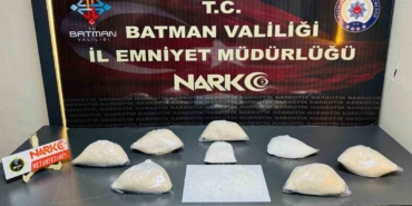batmanda-4-kilo-metamfetaminle-yakalanan-2-kadin-ve-1-erkek-tutuklandi-T8eXsKm9.jpg