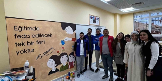Batman'da Gençlerden Sanatla Dolu Eğitim Projesi Batman’da Gençlerden Sanatla Dolu Eğitim Projesi