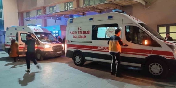Batman'da Park Yeri İhtilafı: 3 Kişi Yaralandı Batman’da Park Yeri İhtilafı: 3 Kişi Yaralandı